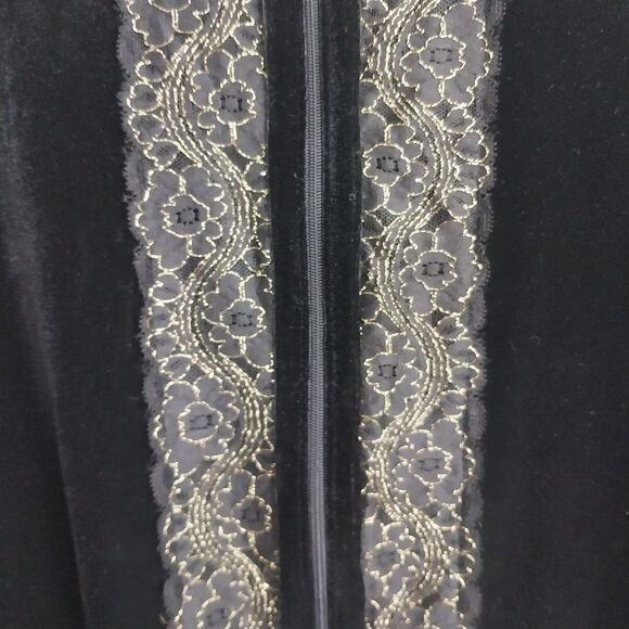 Jaclyn Smith Velour Tunic Top. Size L - Picture 6 of 16